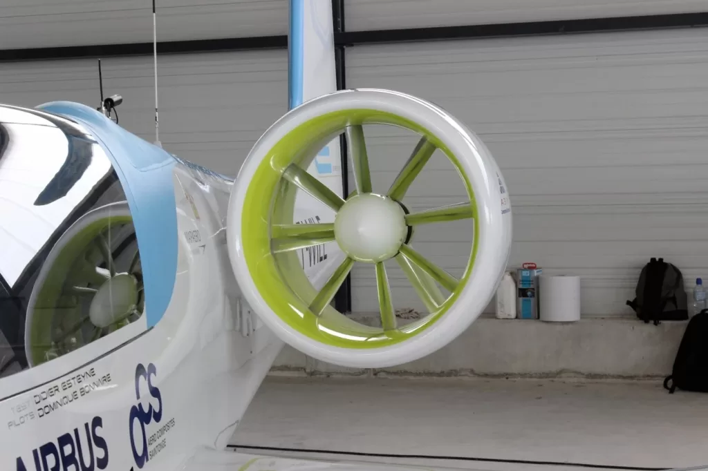 Figure 2: E-Fan ducted fan (Varmin, 2014)